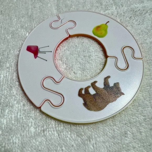 New Lovevery Rhyming Rings -Montessori - Picture 6 of 11